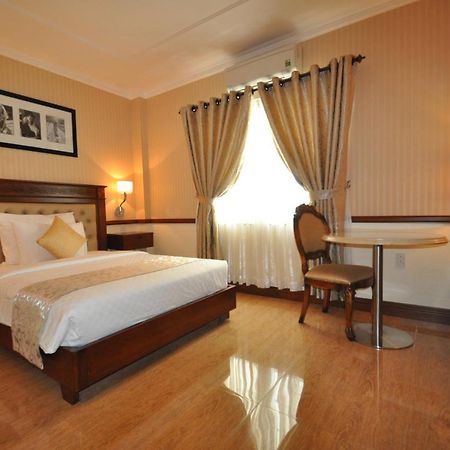 הו צ'י מין סיטי Central Hotel & Residences Swimming Pool מראה חיצוני תמונה