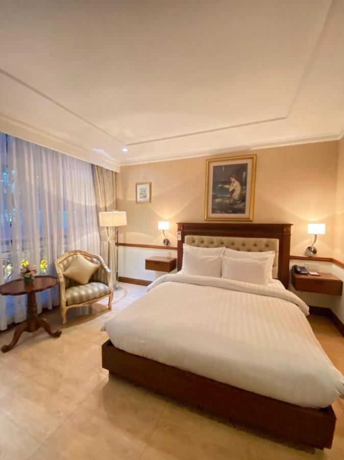 הו צ'י מין סיטי Central Hotel & Residences Swimming Pool מראה חיצוני תמונה