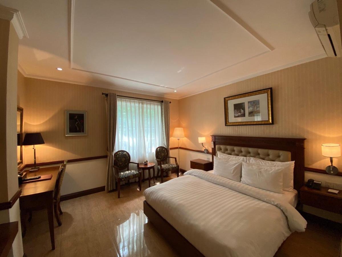 הו צ'י מין סיטי Central Hotel & Residences Swimming Pool מראה חיצוני תמונה
