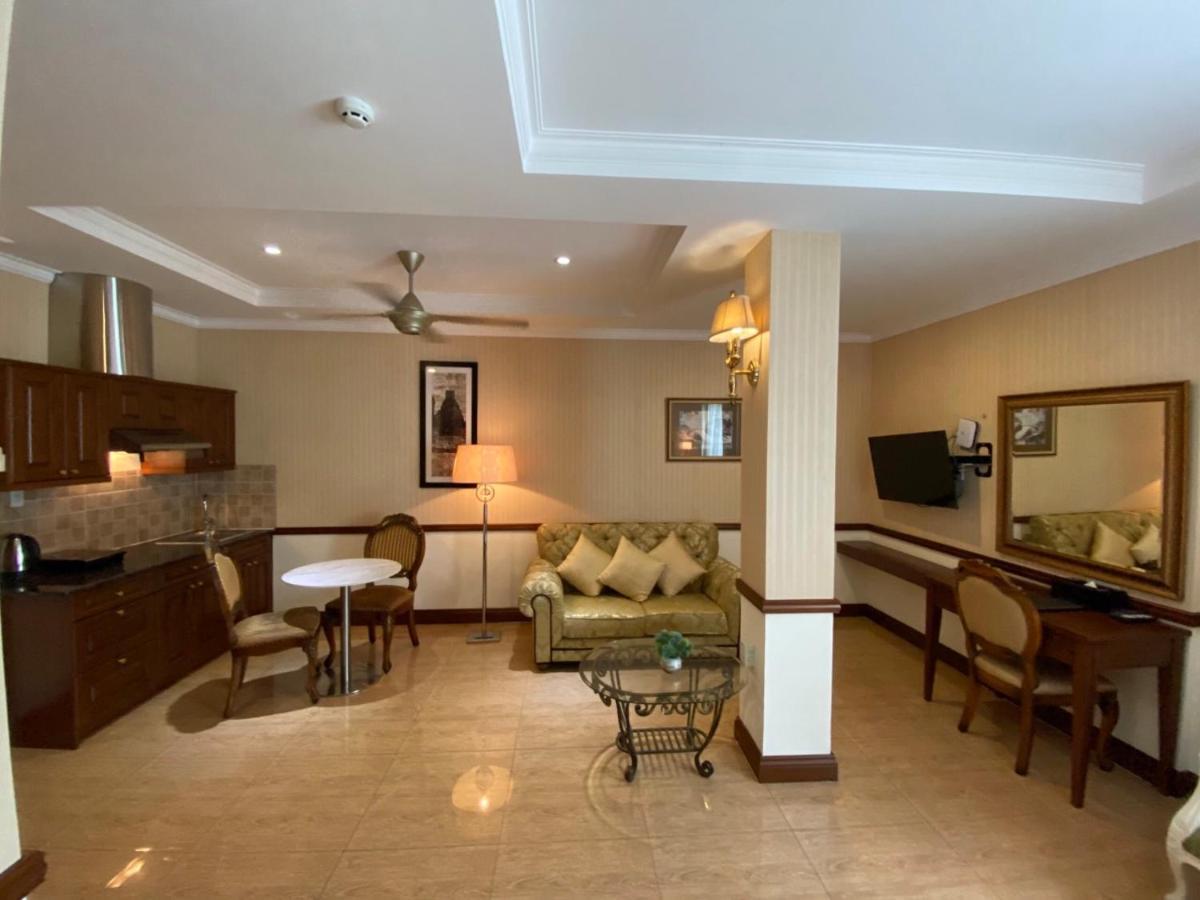 הו צ'י מין סיטי Central Hotel & Residences Swimming Pool מראה חיצוני תמונה