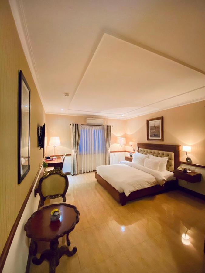 הו צ'י מין סיטי Central Hotel & Residences Swimming Pool מראה חיצוני תמונה