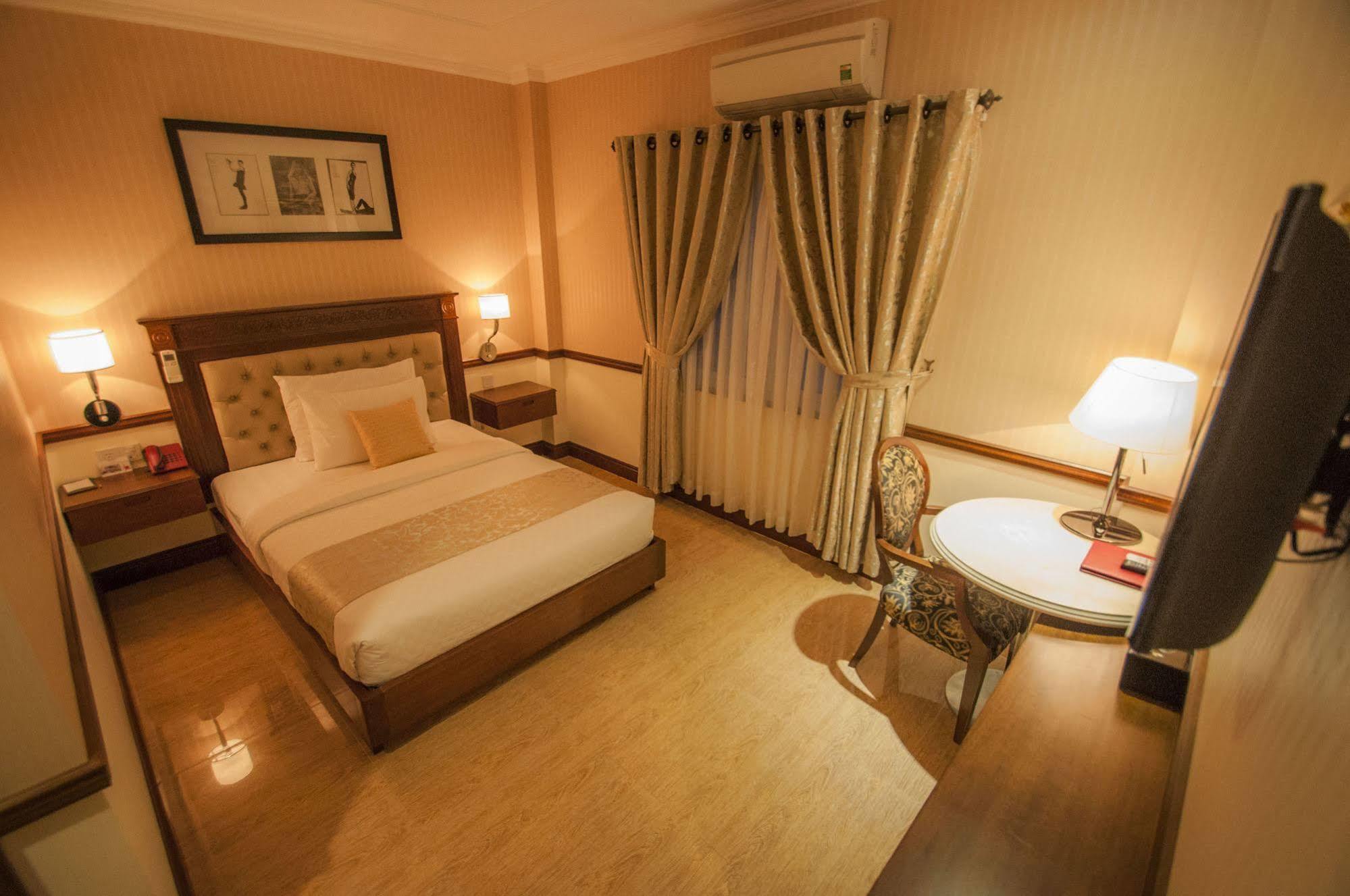 הו צ'י מין סיטי Central Hotel & Residences Swimming Pool מראה חיצוני תמונה