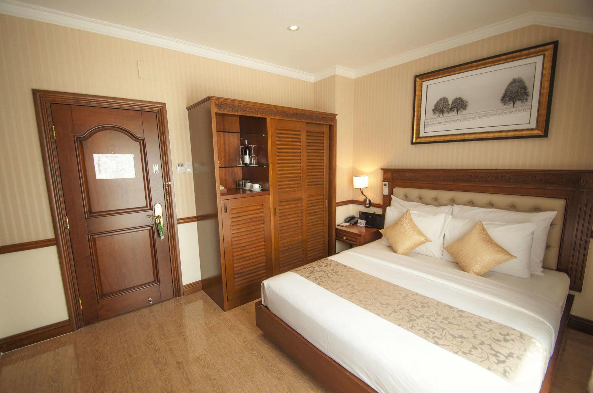 הו צ'י מין סיטי Central Hotel & Residences Swimming Pool מראה חיצוני תמונה