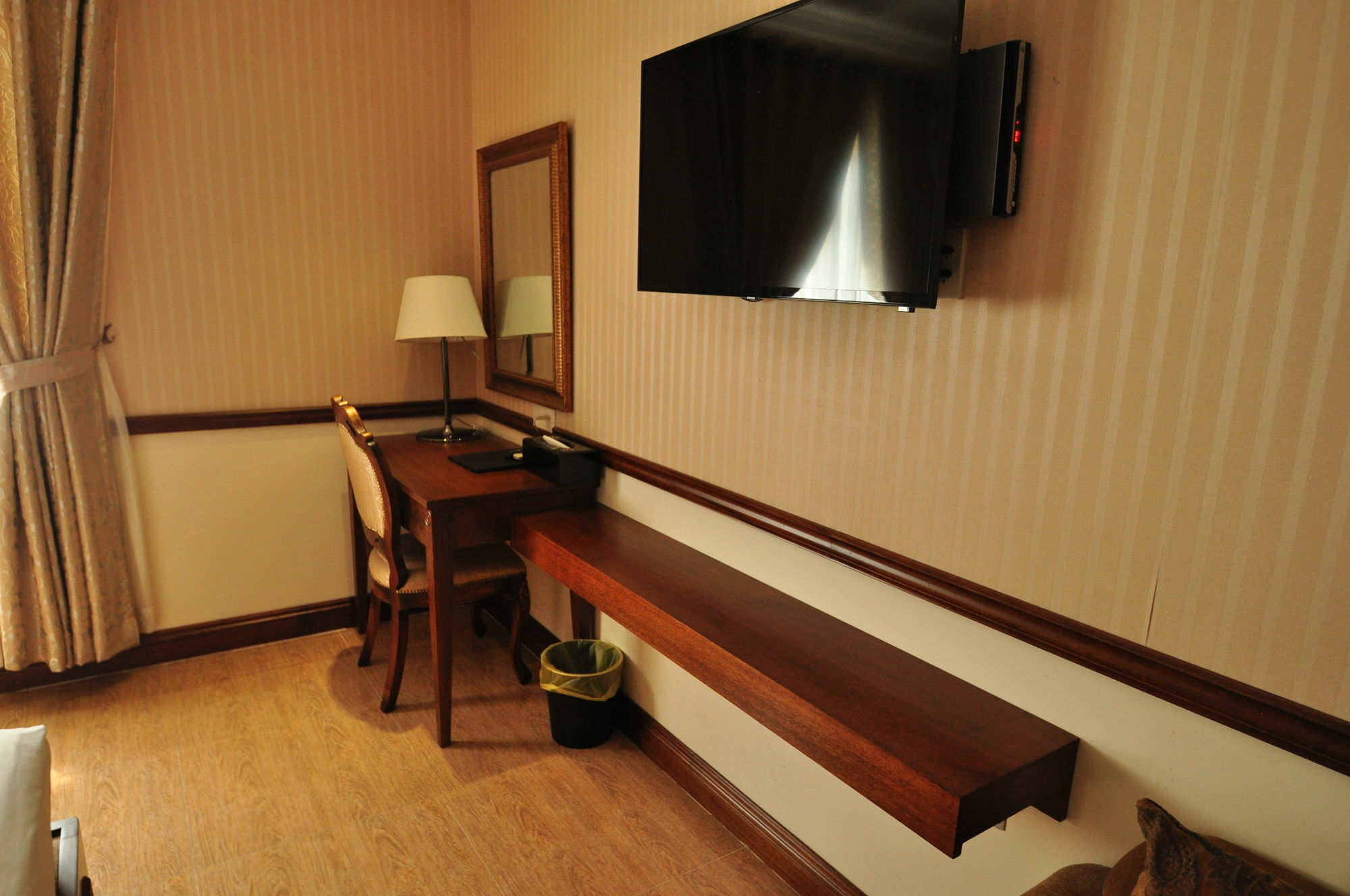 הו צ'י מין סיטי Central Hotel & Residences Swimming Pool מראה חיצוני תמונה